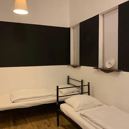 Viki Apartment *